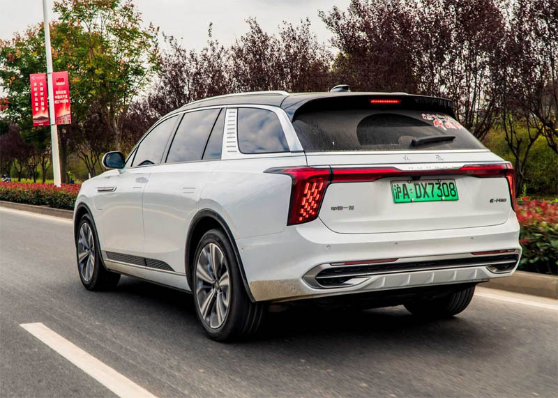 هونگچی قابلیت های E-HS9 را به رخ BMW iX میکشد هونگچی قابلیت های E-HS9 را به رخ BMW iX میکشد
