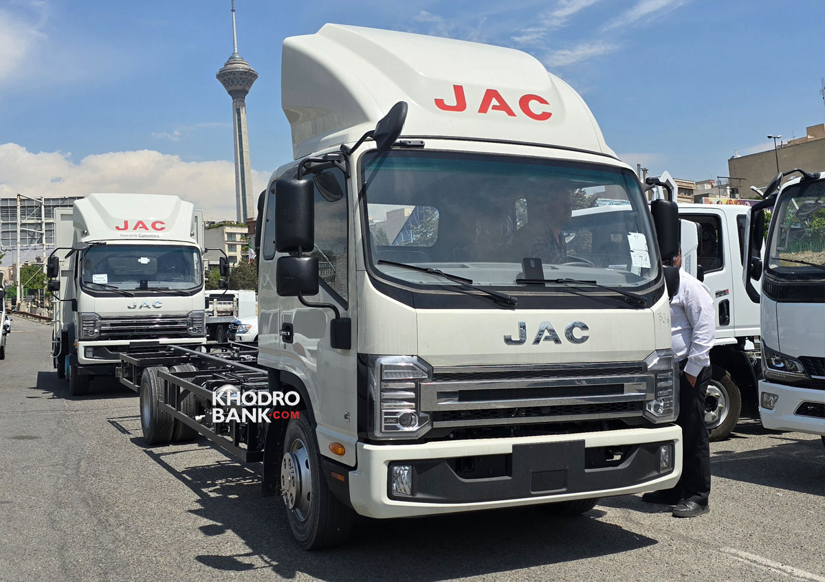 کامیونت 12 تنی با دنده اتوماتیک از راه رسید + تصاویر اختصاصی