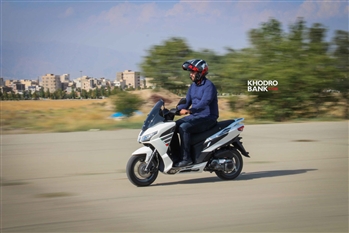 فیلم تست و بررسی موتورسیکلت SXR160 جدیدترین اسکوتر آپریلیا در بازار ایران - 8