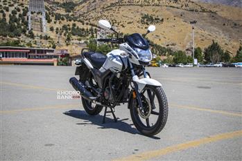 فیلم تست و بررسی موتور سیکلت هیرو هانک در تهران - 6