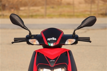 فیلم تست و بررسی موتورسیکلت آپریلیا SR160، اسکوتر جدید بازار - 15