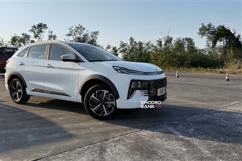 ملاقات با KMC SR6 در پیست آزمایشی جک؛ تجربه رانندگی با کراس‌اوور کرمان‌موتور + فیلم و عکس - 7