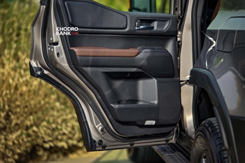 رستاخیز سامورایی در فلات ایران؛ کالبدشکافی جامع و تخصصی تویوتا پرادو ۲۰۲۵ (سری ۲۵۰) + عکس - 15