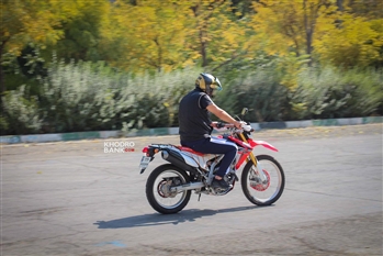 مروری بر موتورسیکلت تریل هوندا CRF250L، بیراهه نوردی روی دوچرخ - 32