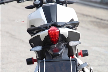 بررسی فنی و رانندگی با موتورسیکلت بنلی TNT25 - ایتالیایی با طعم چینی - 1