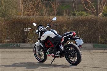 بررسی فنی و رانندگی با موتورسیکلت بنلی TNT25 - ایتالیایی با طعم چینی - 23