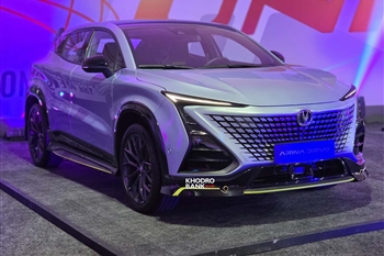 تجربه رانندگی چانگان UNI-T آرینا درایو؛ انقلابِ هندسی در جاده‌های ایران + عکس و فیلم - 24