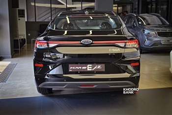 مقایسه کی ام سی J7 و کی ام سی EJ7، رقابت تکنولوژی بنزینی با برقی + عکس - 38