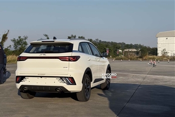 ملاقات با KMC SR6 در پیست آزمایشی جک؛ تجربه رانندگی با کراس‌اوور کرمان‌موتور + فیلم و عکس - 2