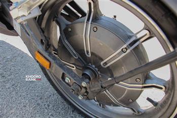 تست و بررسی موتورسیکلت برقی سوپر سوکو TC - روح مدرن در قالبی کلاسیک - 9