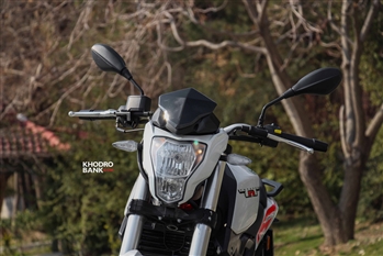 بررسی فنی و رانندگی با موتورسیکلت بنلی TNT25 - ایتالیایی با طعم چینی - 28