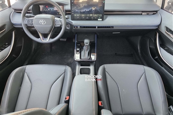 ورود تویوتا کرولا ۲۰۲۶ هیبریدی به ایران؛ بررسی سدان جدید گروه خودرویی تاو (یاسین موتور) + فیلم و عکس - 16