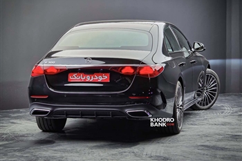 بازگشت پادشاه کلاس E به ایران؛ بررسی کامل و ملاقات با مرسدس بنز E300 مدل ۲۰۲۶ + ویدیو و عکس - 12