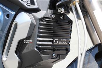 تست و بررسی موتورسیکلت برقی سوپر سوکو TC - روح مدرن در قالبی کلاسیک - 18