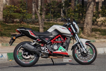 بررسی فنی و رانندگی با موتورسیکلت بنلی TNT25 - ایتالیایی با طعم چینی - 26