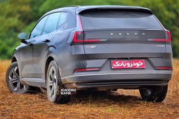 تجربه رانندگی ولوو XC70 پلاگین‌هیبرید؛ بازتعریف راندمان و پیمایش در بازار کراس‌اوورهای وارداتی - 27