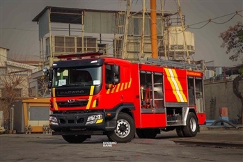 نگاهی به کامیون باری 18 تن باری دوو مدل Doosan با کاربری آتش نشانی + عکس - 10