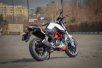 بررسی فنی و رانندگی با موتورسیکلت بنلی TNT25 - ایتالیایی با طعم چینی - 30