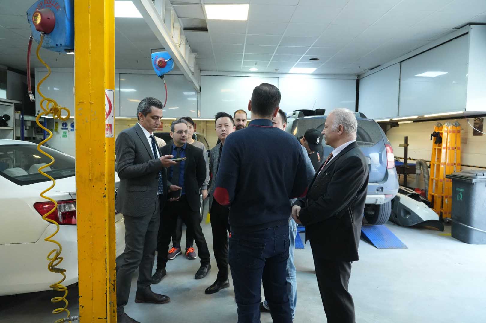 اولین نمایندگی فروش و خدمات پس از فروش پادران موتور افتتاح شد 34220 WhatsApp Image 2023 03 16 at 7.50.52 PM - اولین نمایندگی فروش و خدمات پس از فروش پادران موتور افتتاح شد