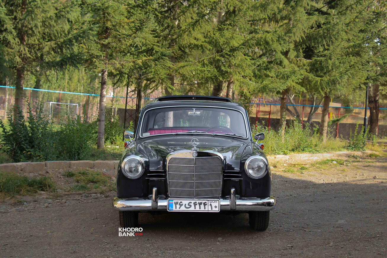 مرسدس بنز W180