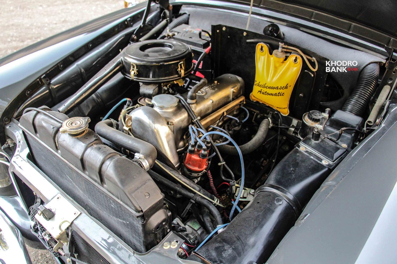 مرسدس بنز W180