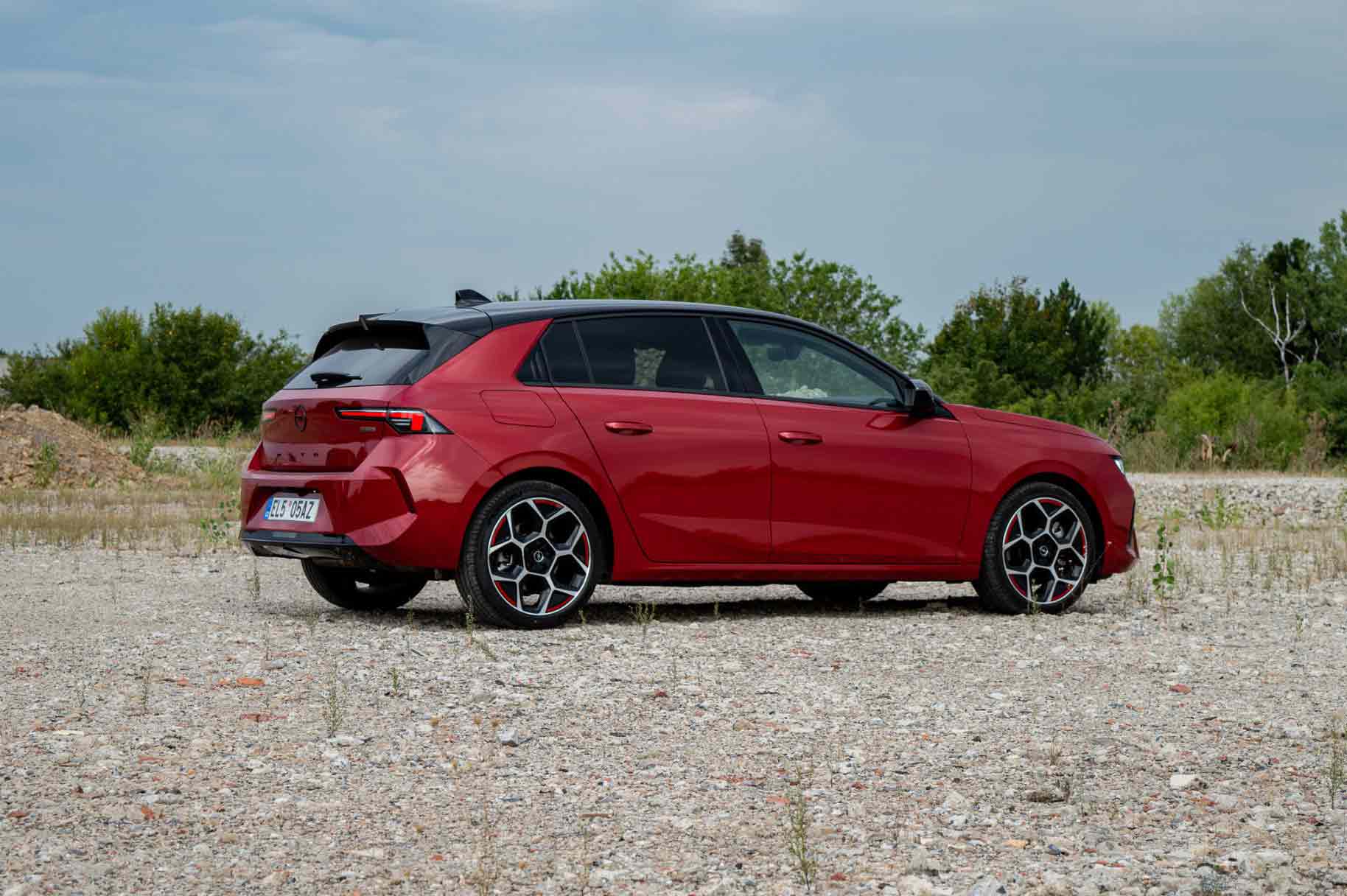 اپل آسترا GS هیبرید