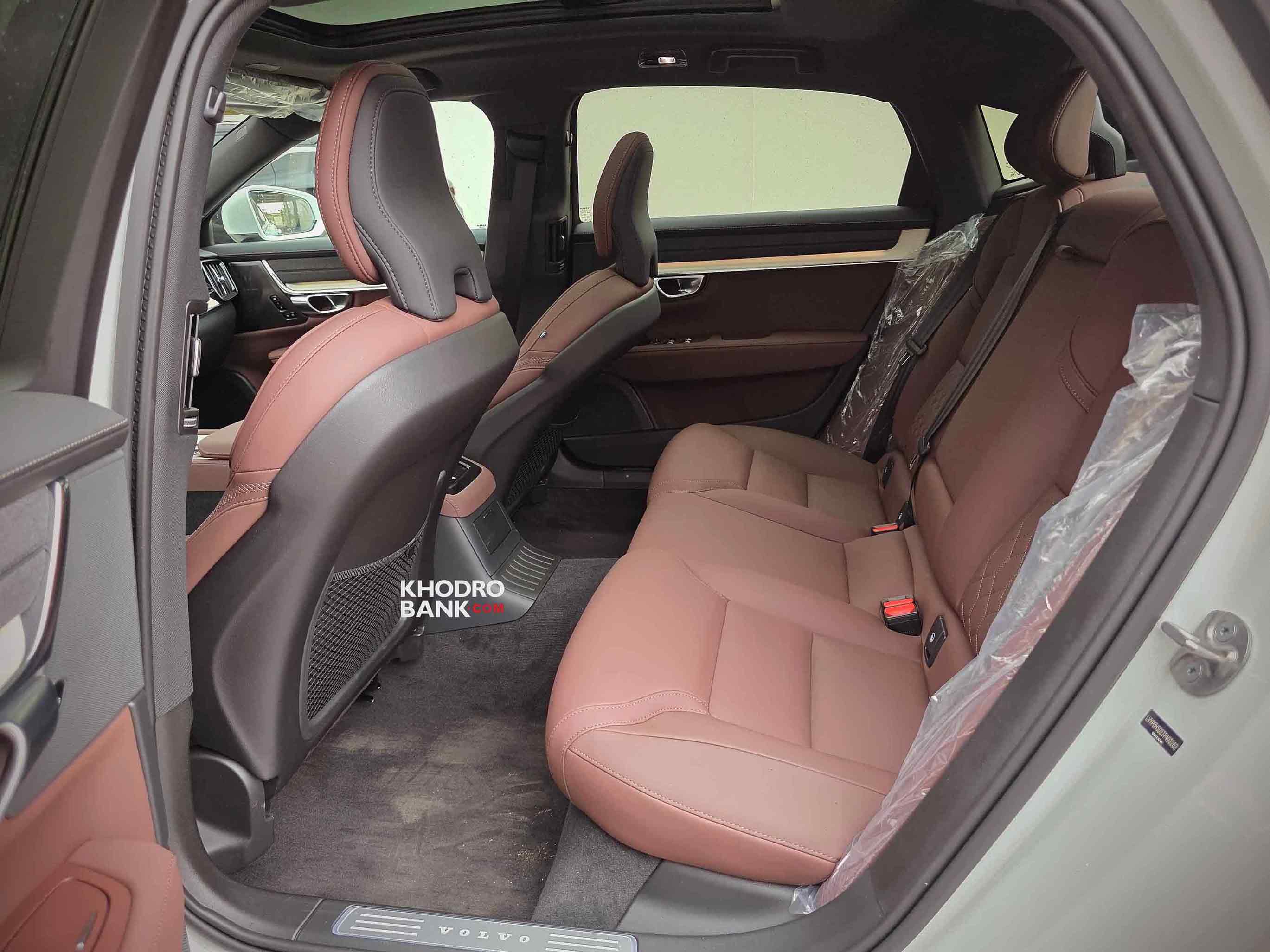 ولوو S90 PHEV