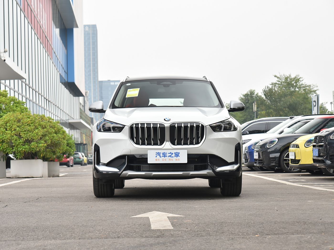 بی ام و X1 sDrive 20Li xDesign