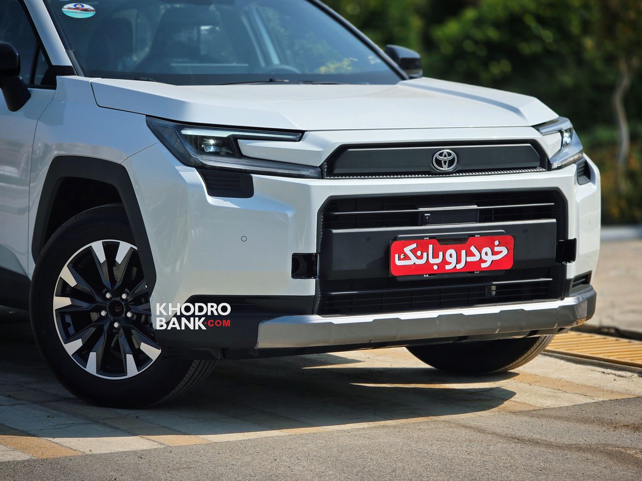 عکس خودرو تویوتا راوفور 2026