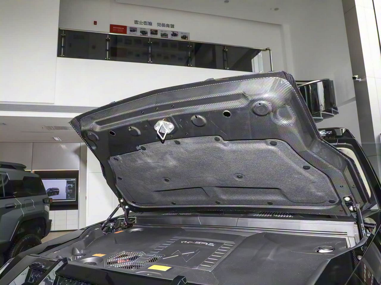 مشخصات دانگ فنگ ام هیرو