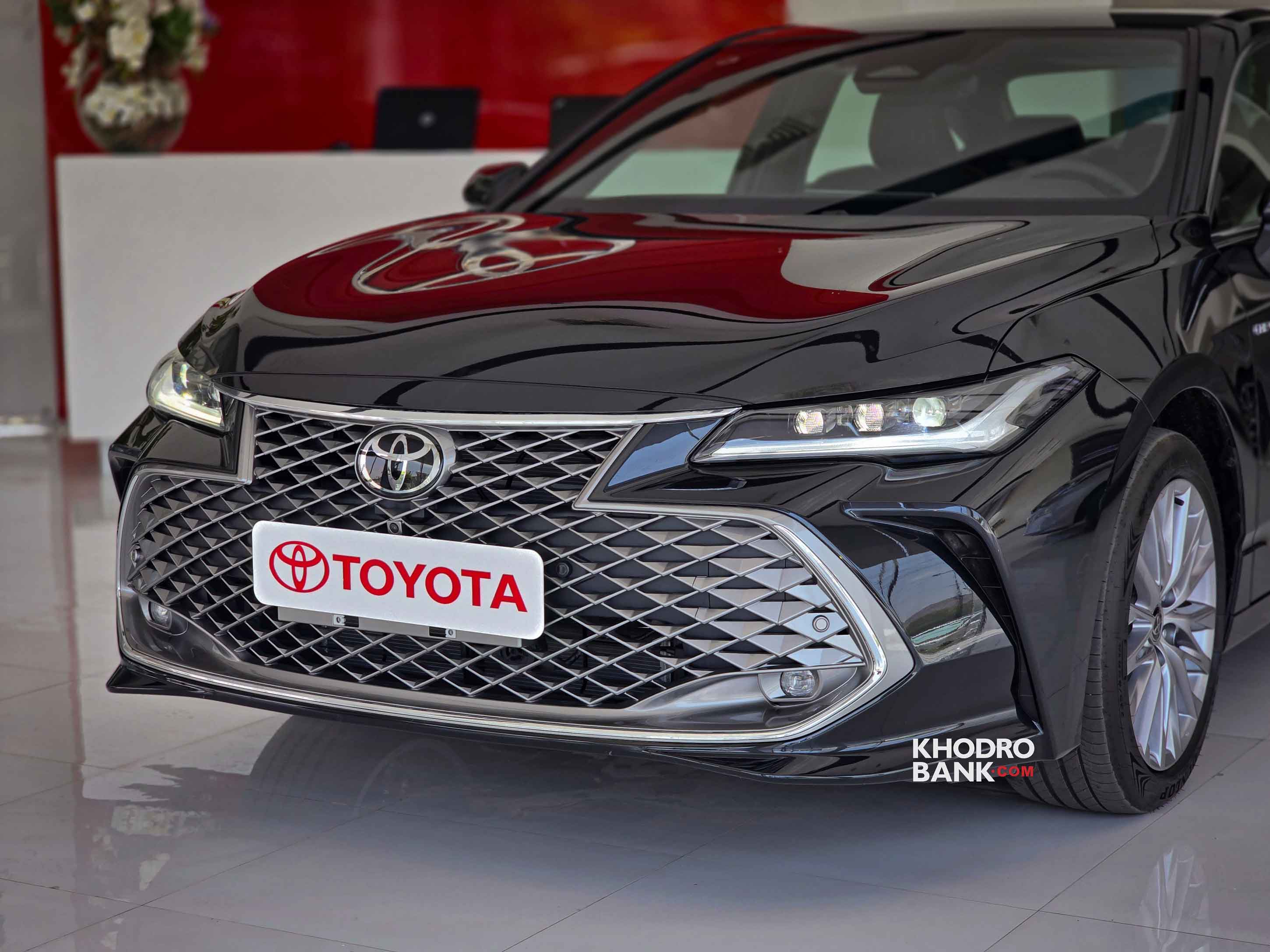 تویوتا آوالون