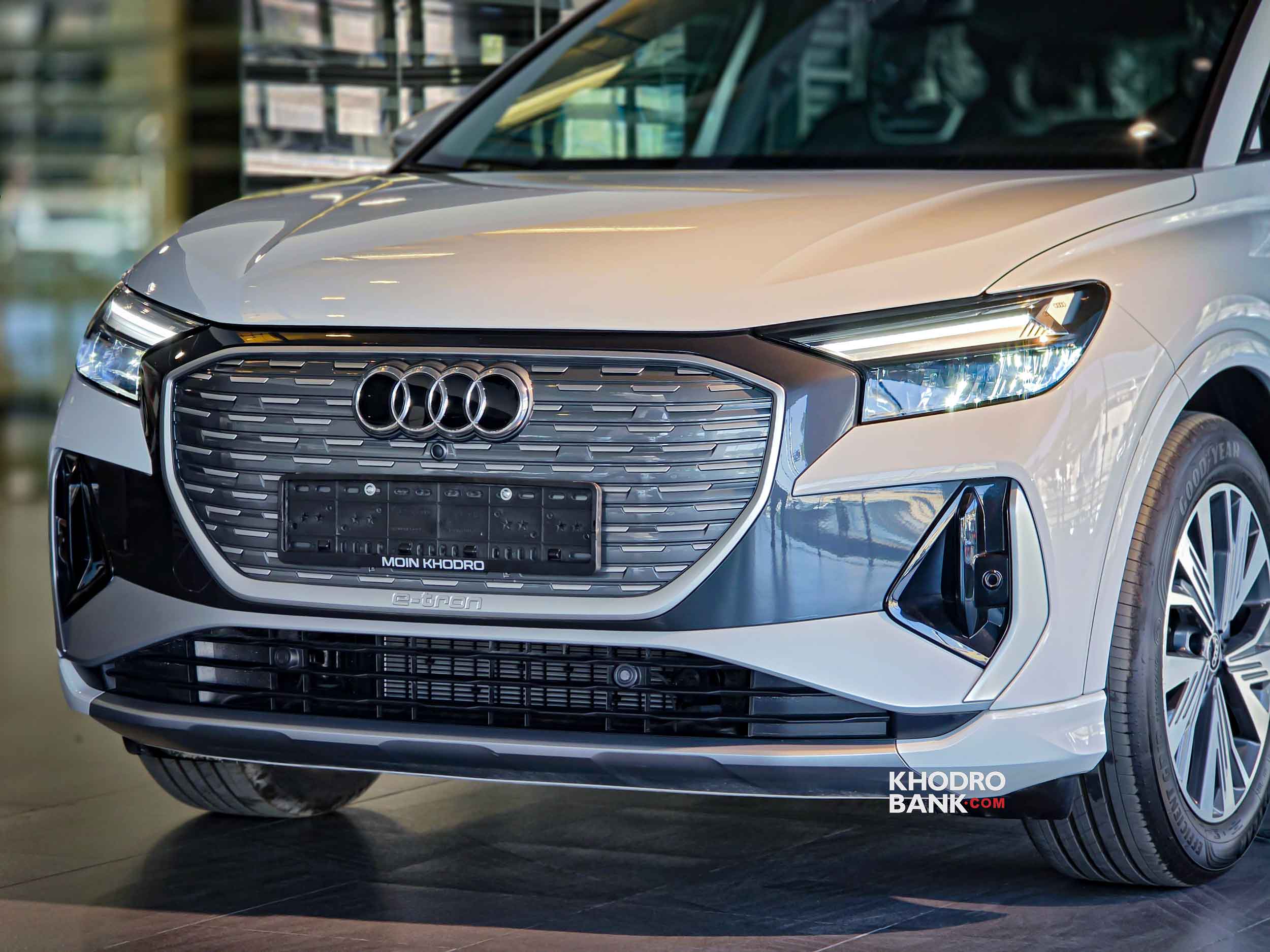 آئودی Q4 e-tron 40