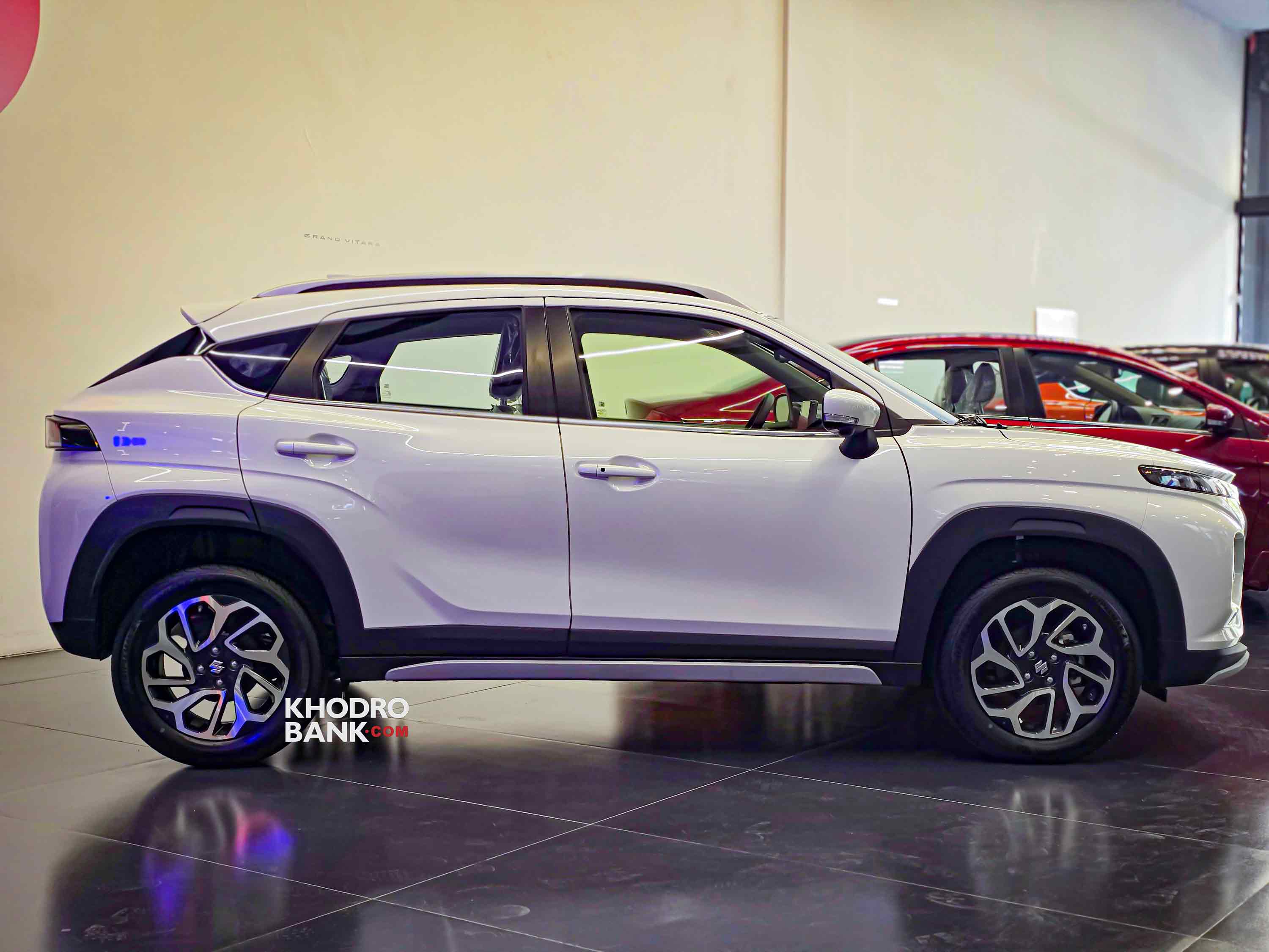 عکس سوزوکی فرانکس هیبرید