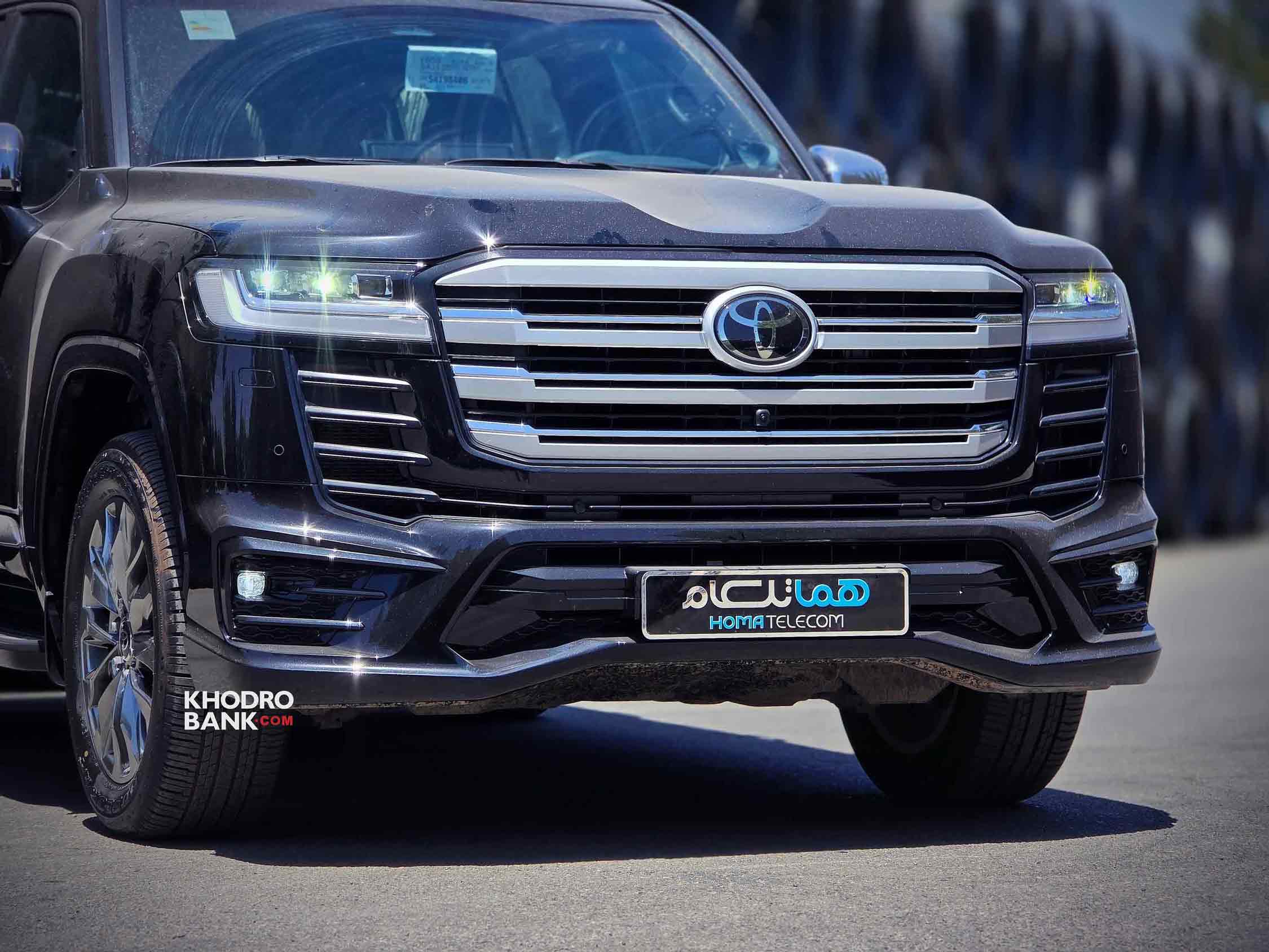 تویوتا لندکروزر LC300 VXR