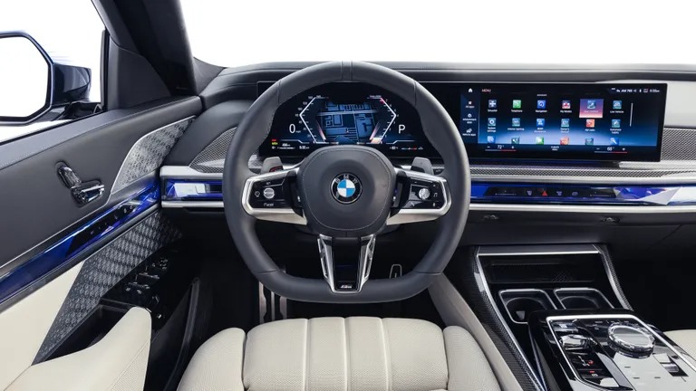 بی ام و 735i
