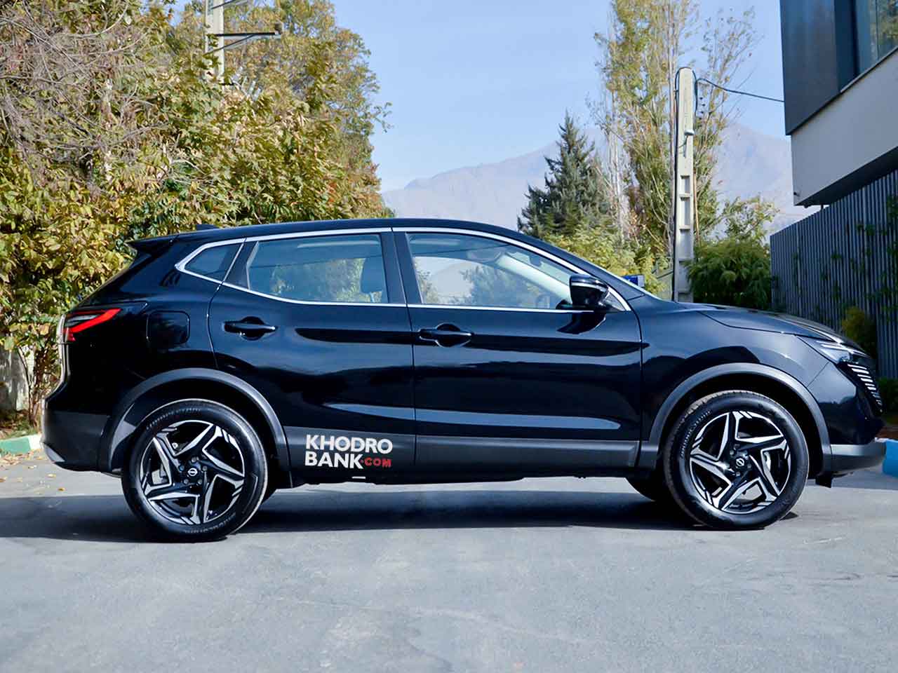 نیسان قشقایی آنر