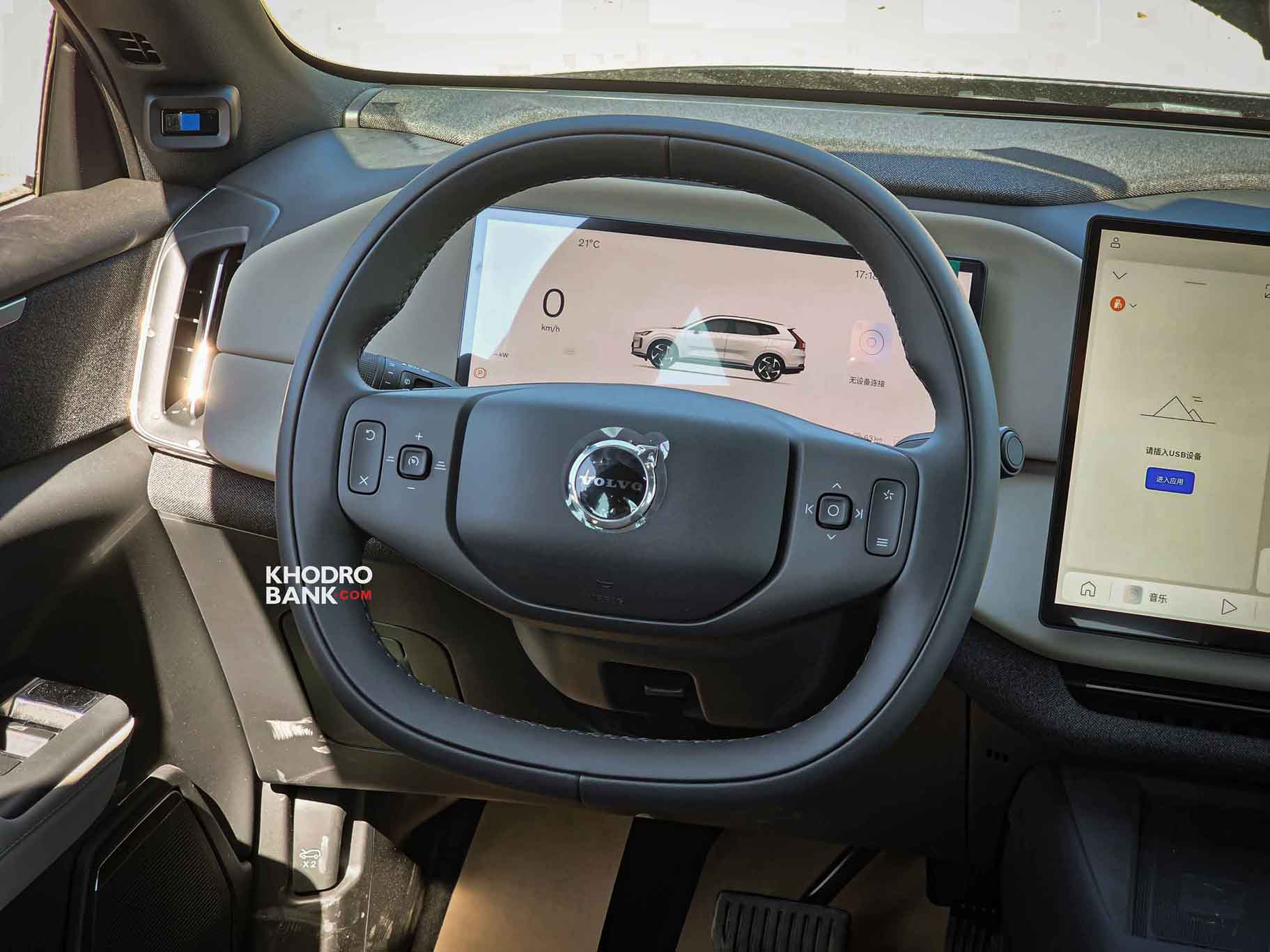 آپشن های ولوو XC70