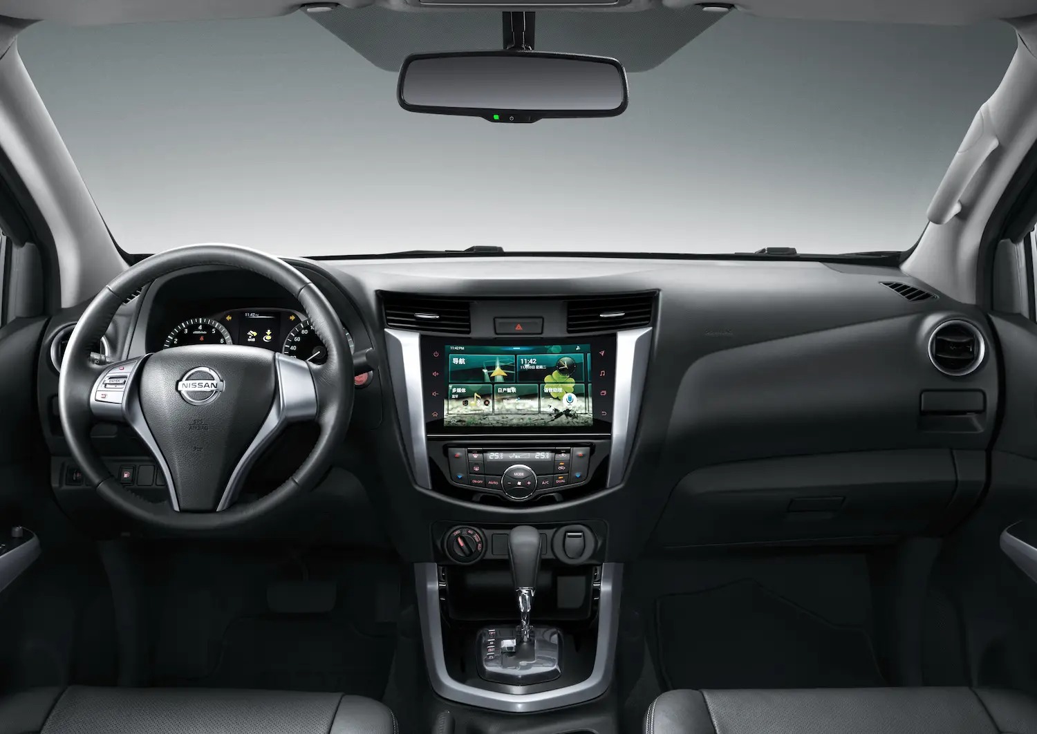 نیسان ناوارا