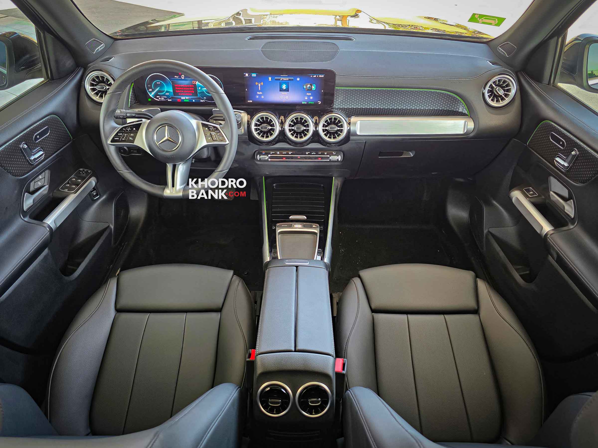 مرسدس بنز EQB 260