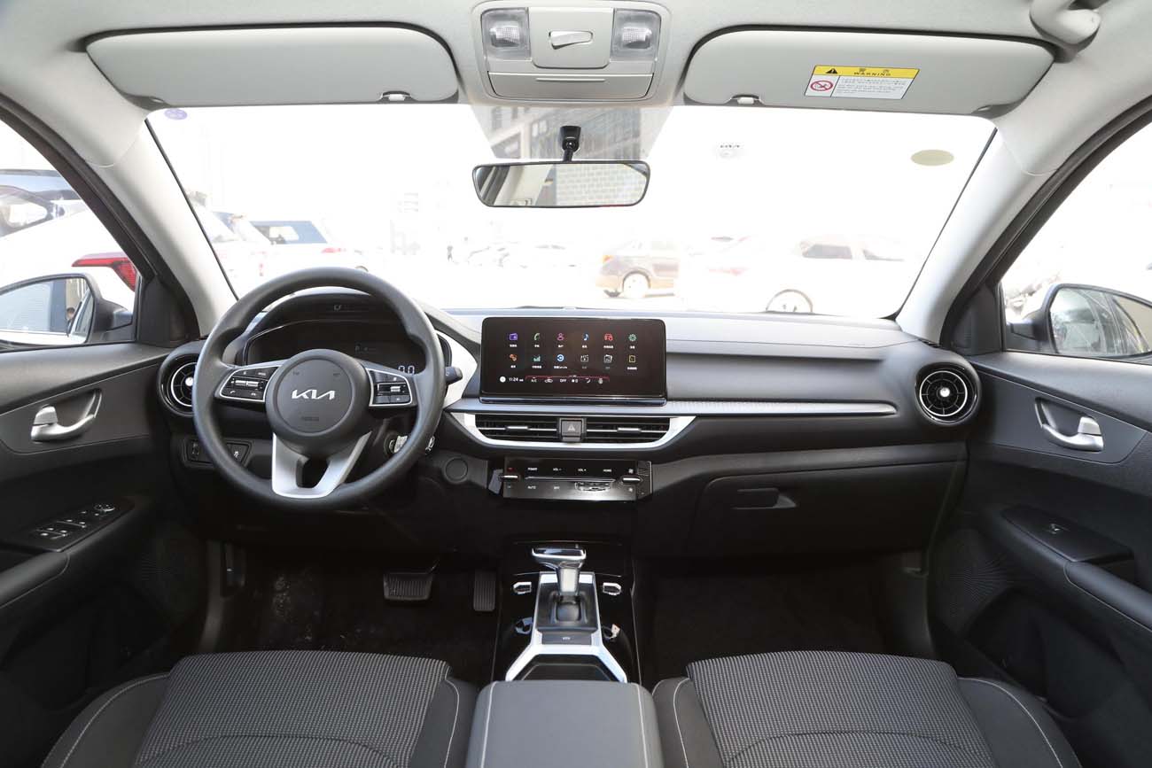 عکس داخل کیا سراتو جدید