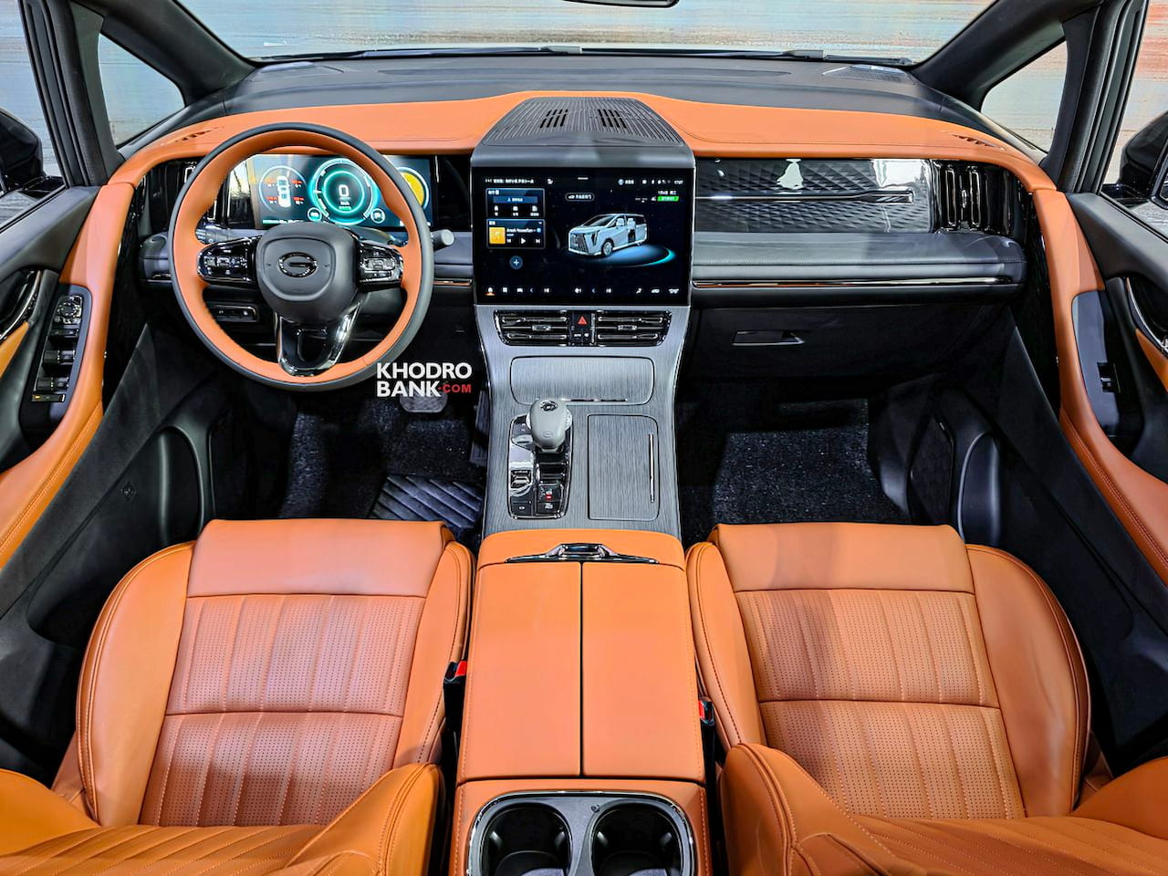 عکس داخل گک E9