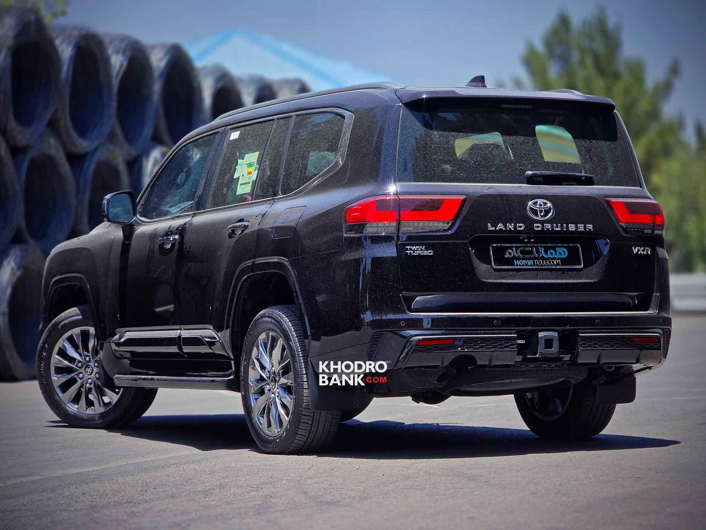 تویوتا لندکروزر LC300 VXR