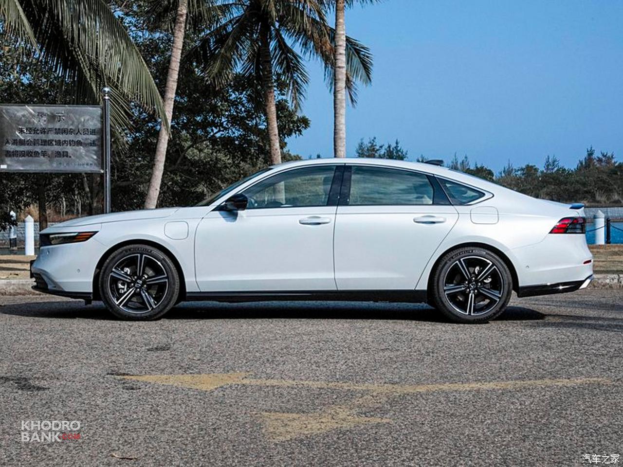 هوندا آکورد پلاگین هیبرید