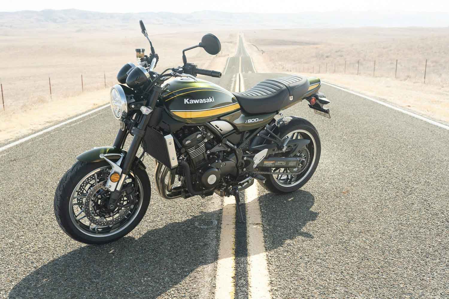 کاوازاکی Z900 RS