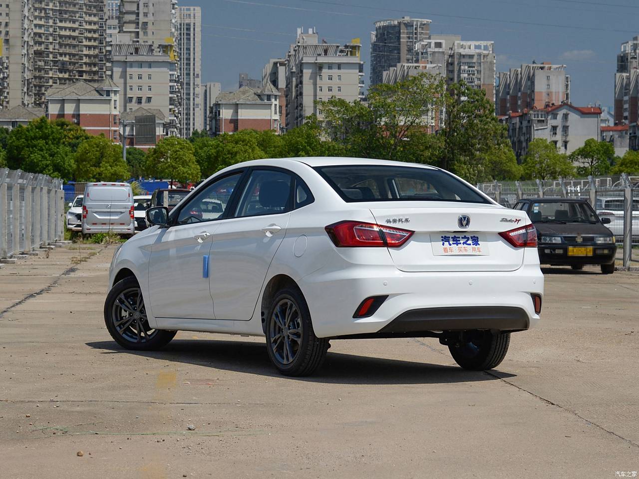 اینووی هیبرید Envoy HEV