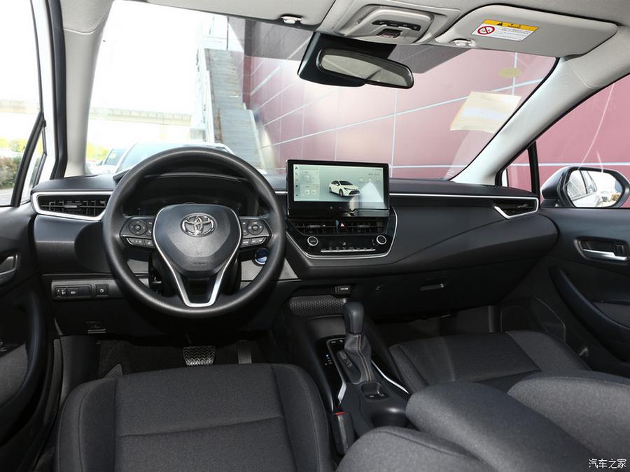 عکس داخل تویوتا لوین هیبرید