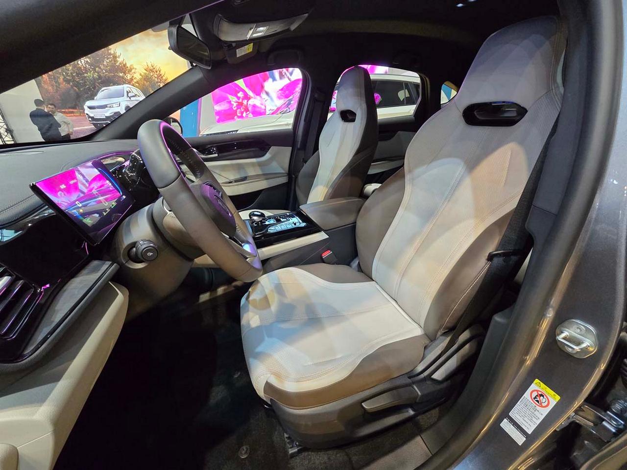 بی وای دی چین پلاس پلاگین هیبرید