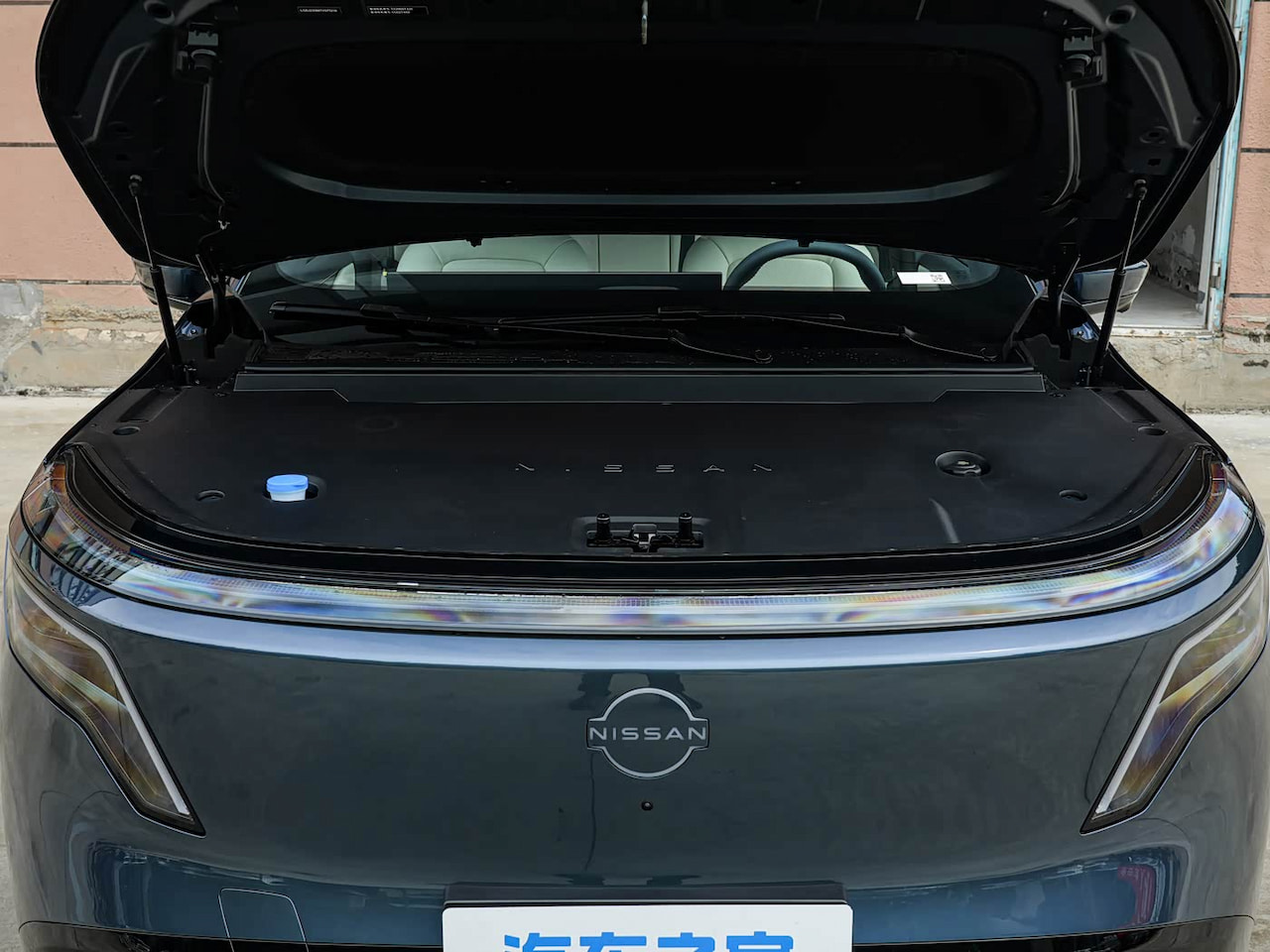 مشخصات فنی نیسان NX8