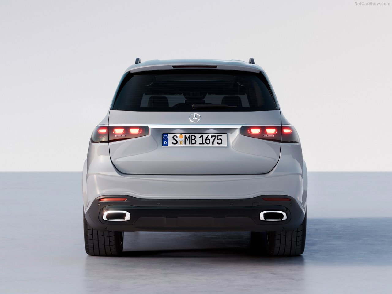 مرسدس بنز GLS 450 4MATIC