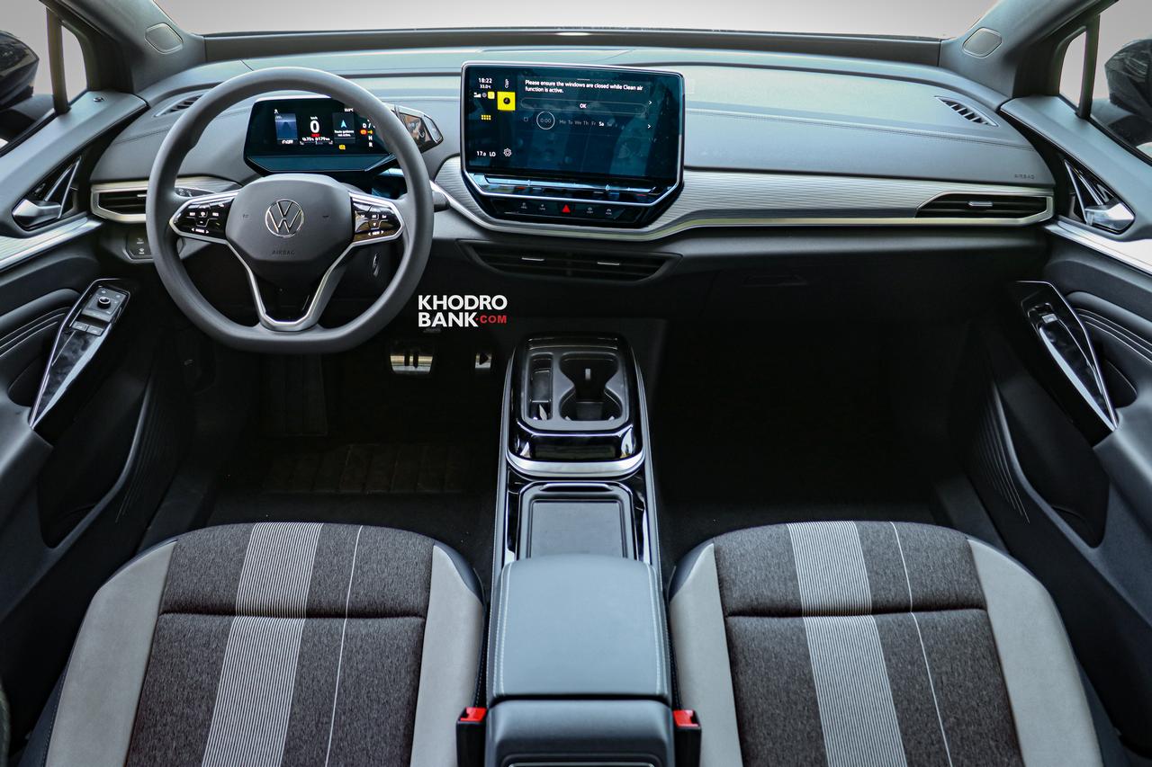 عکس داخل فولکس واگن ID4